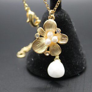Gold Hibiscus Pearl Gemstone Dainty Necklace